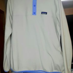 Womens Patagonia pullover NWT